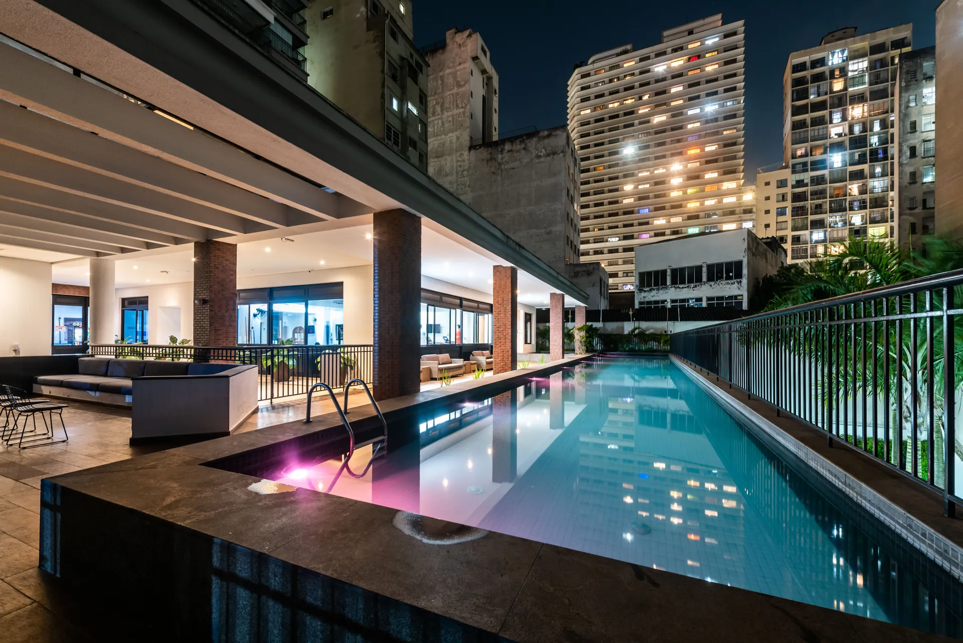 Piscina noturna